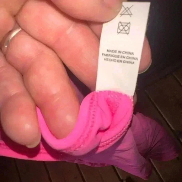 Xl Barbie pink workout dress with shorts, keyhole back, front split. Adj straps. - Picture 10 of 11